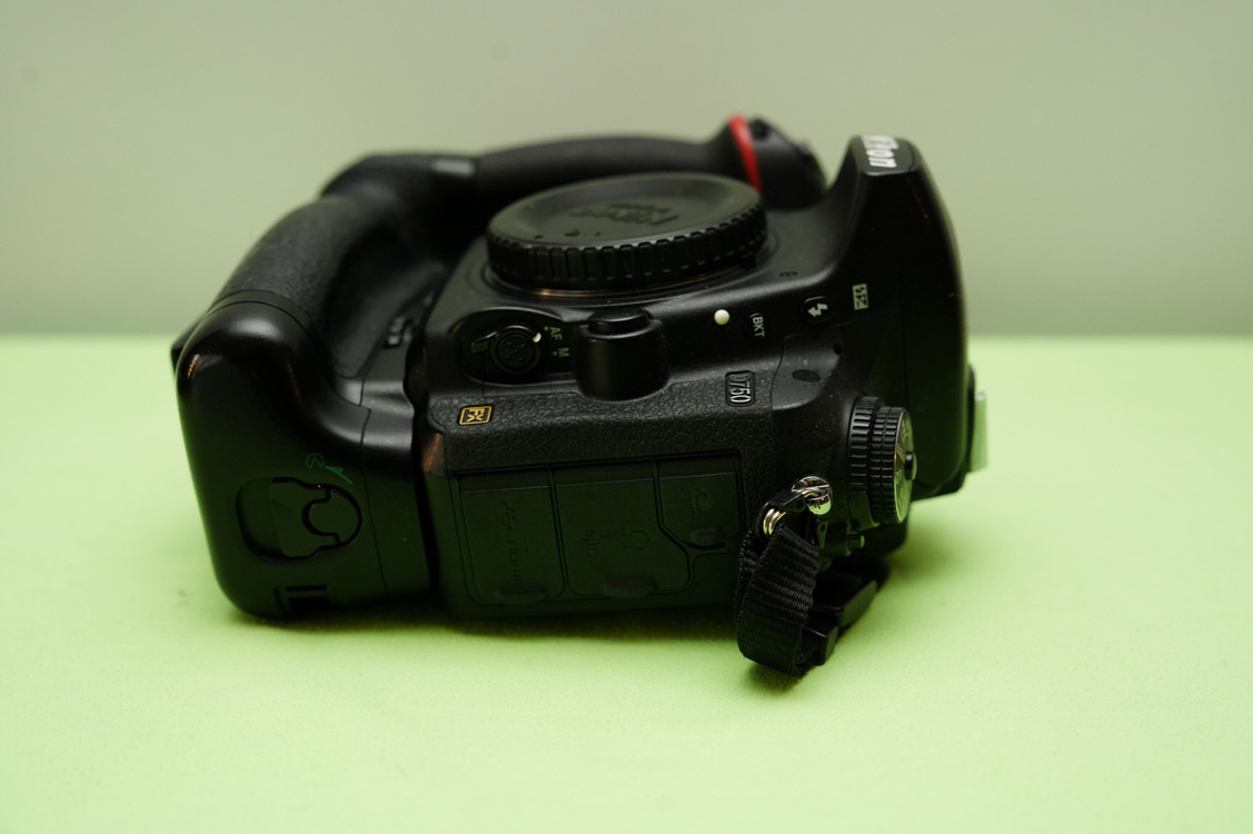 니콘 D750풀프레임 DSLR 카메라 및 랜즈들 (30,24-120,70-200) 이미지