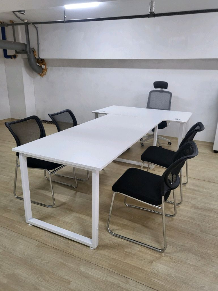 회의용테이블 회의용의자 파티션 책상 의자 철제캐비넷 철재옷장 서랍 책장 수납장 이미지