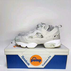 인스타펌프 퓨리 OG MU 스컬 그레이 색상 275mm 이미지