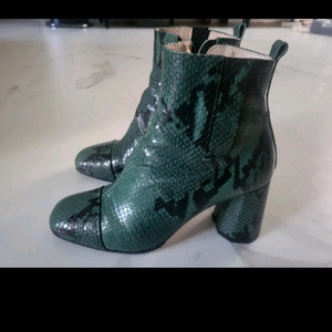 슈콤마보니 앵클부츠(38사이즈) 이미지