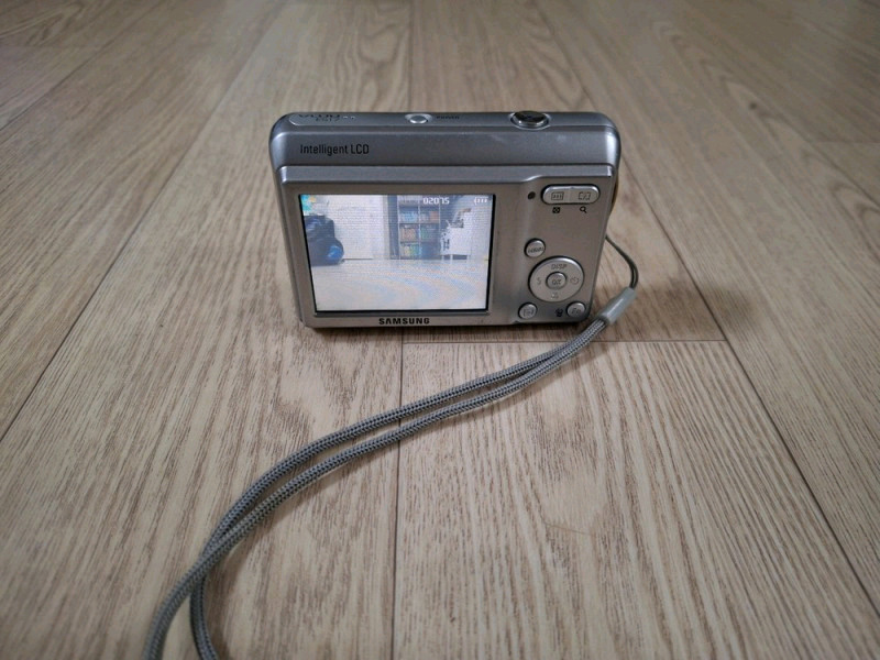 디지털카메라(삼성VLUU es17 실버) 이미지