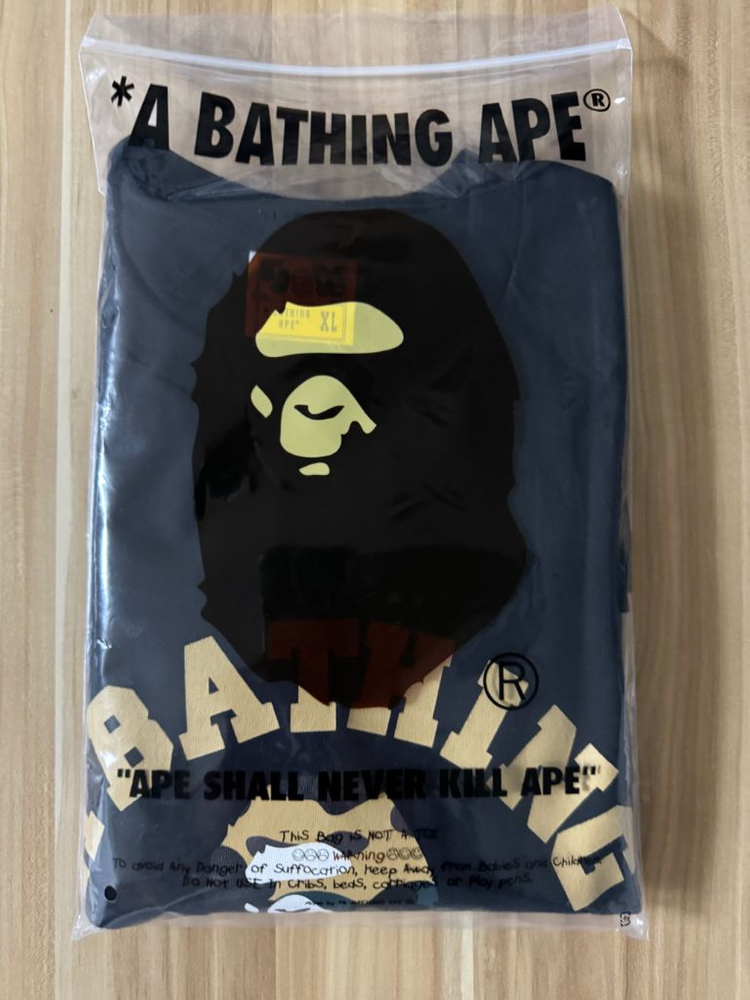 (미개봉 새상품) 베이프 카모 로고 반팔 티셔츠 블랙 이미지