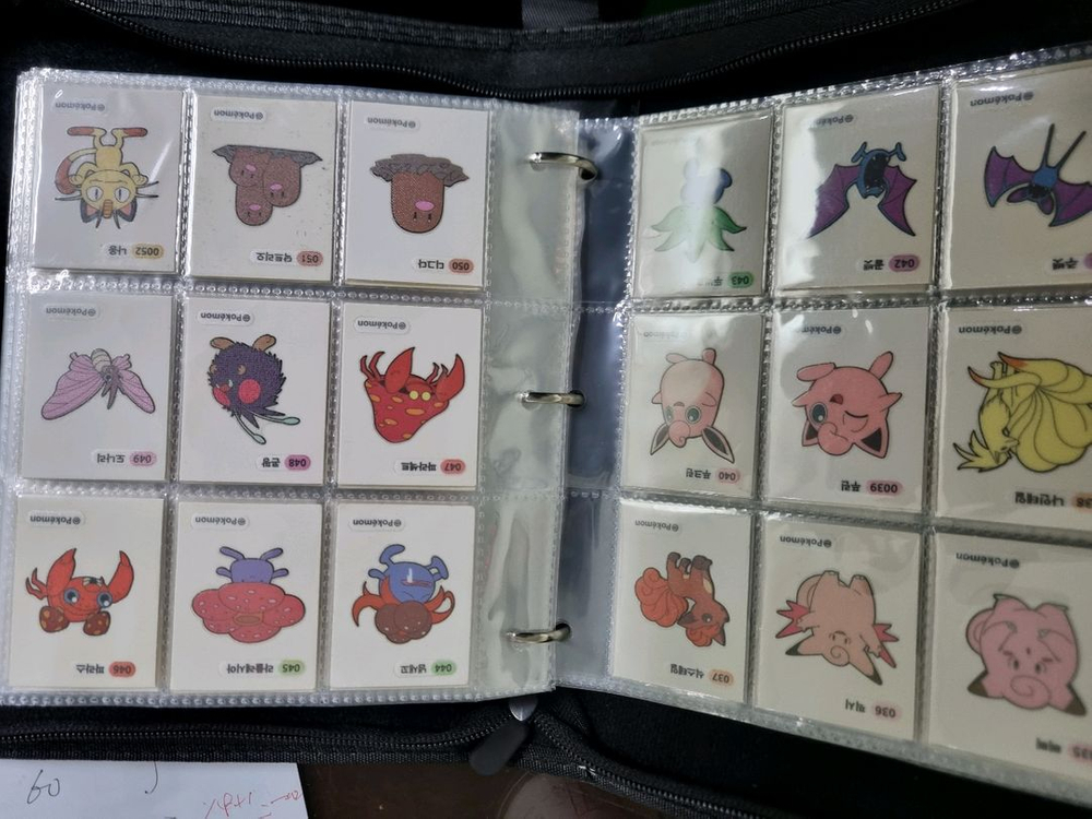 포켓몬띠부씰 1세대 2세대 (뮤츠2종 뮤2종)제외 전종 팝니다 이미지