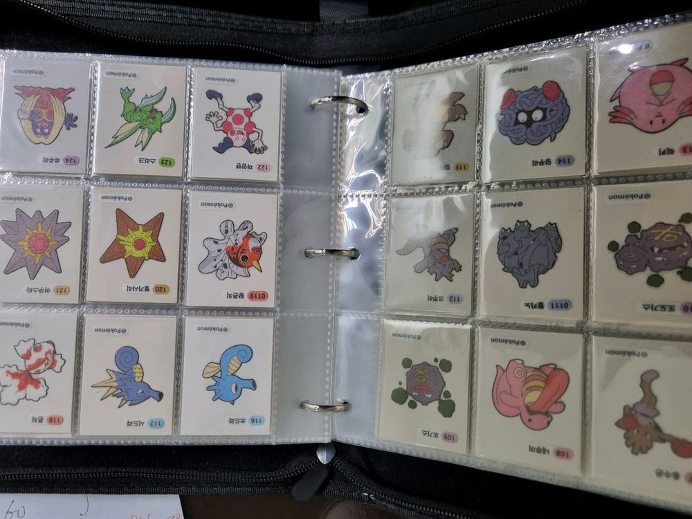 포켓몬띠부씰 1세대 2세대 (뮤츠2종 뮤2종)제외 전종 팝니다 이미지