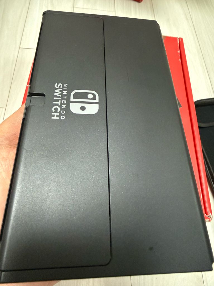 닌텐도 스위치 OLED 화이트 풀구성 제품 판매합니다. 이미지