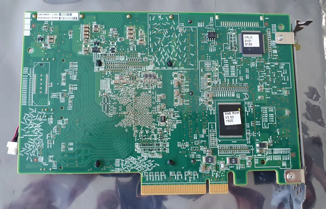 HPE P840 12Gb/s 2-ports SAS 4GB Cache PCI Express 3.0 x8 SAS Con 이미지