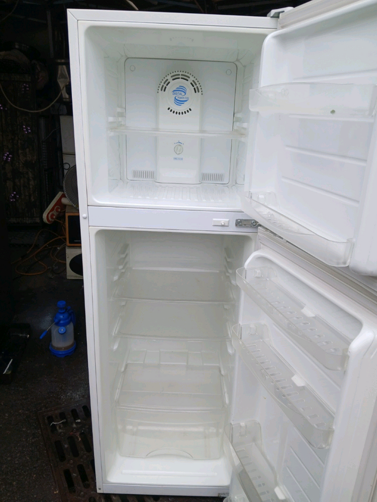 냉장고 237리터 이미지