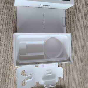 아이폰 se2 128GB + 케이스 이미지