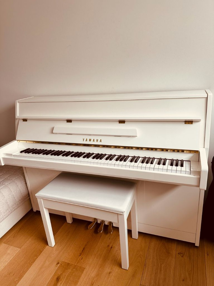 야마하에서 제일 예쁜 피아노 JU109 크림화이트 2021년식 이미지