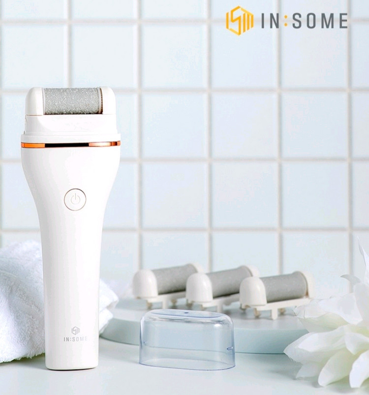 (가격내림)(새상품)인썸 충전식 발각질제거기 굳은살 제거 발관리 전동 풋케어기기 이미지