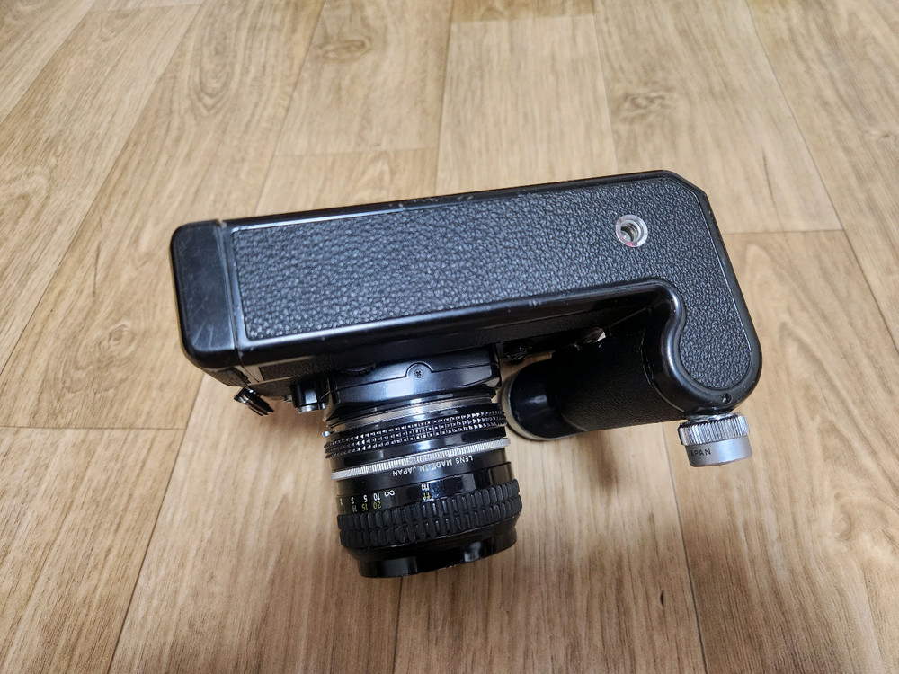 니콘 FE2 바디및 50mm f 2 렌즈 + md-12 모터드라이버 + mr-3 셔터 릴리즈 셋트 판매합니다 이미지