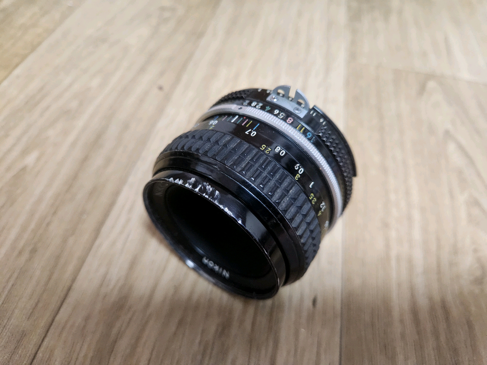 니콘 FE2 바디및 50mm f 2 렌즈 + md-12 모터드라이버 + mr-3 셔터 릴리즈 셋트 판매합니다 이미지