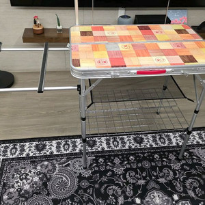 콜맨 키친테이블 이미지