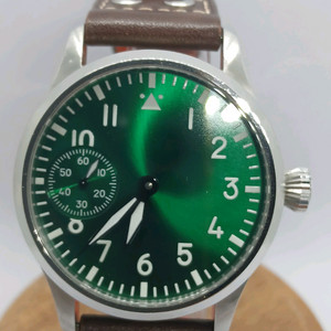 수동 기계식 시계 이미지