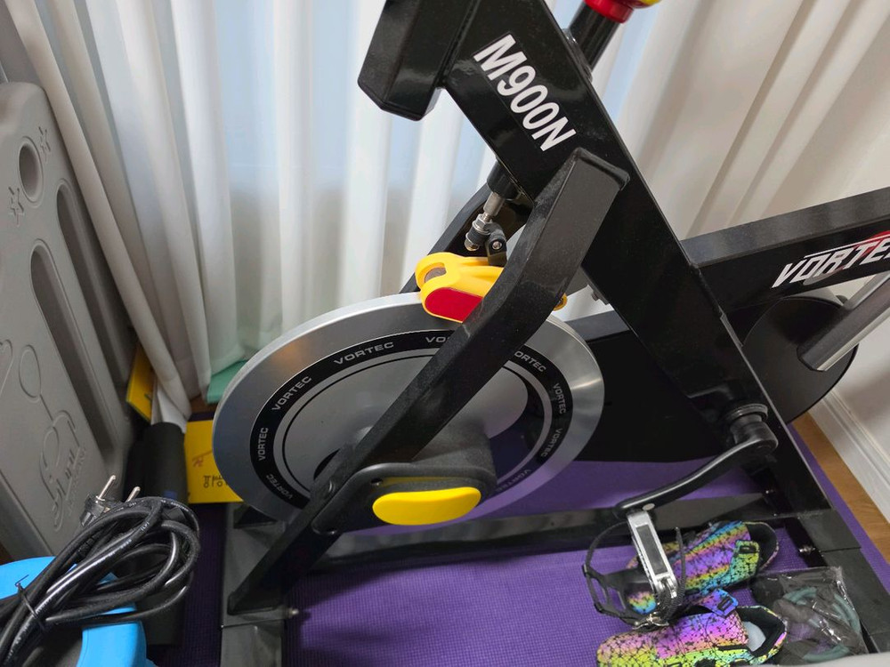 보텍 M900N 스피닝 자전거 이미지