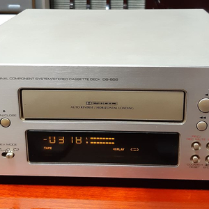 인켈 DS-858 카세트 플레이어 이미지