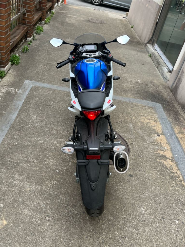 25년식2천키로 스즈키gsx-r125 급처 합니다! 이미지