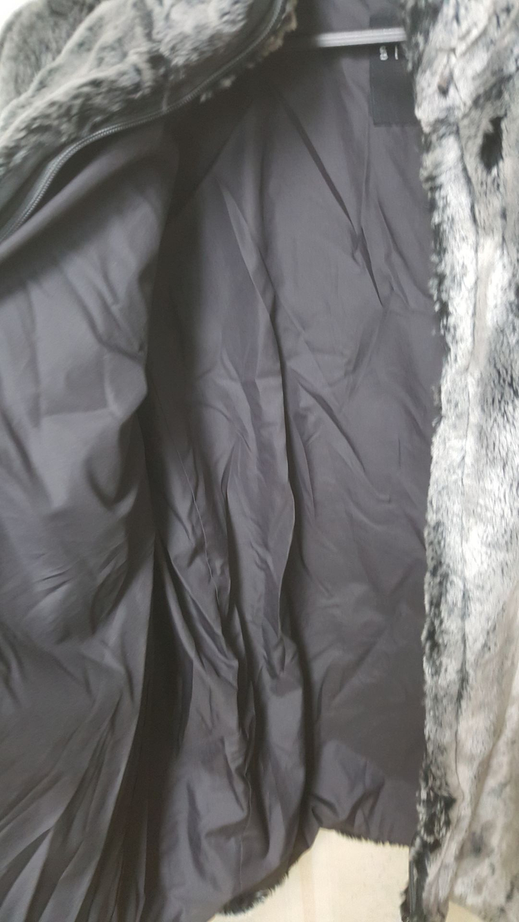 디자인과 품질 좋은 남/여 공용 모피 코트 이미지