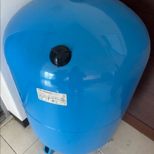 AQUASYSTEM VAV200 200리터 압력 탱크 이미지