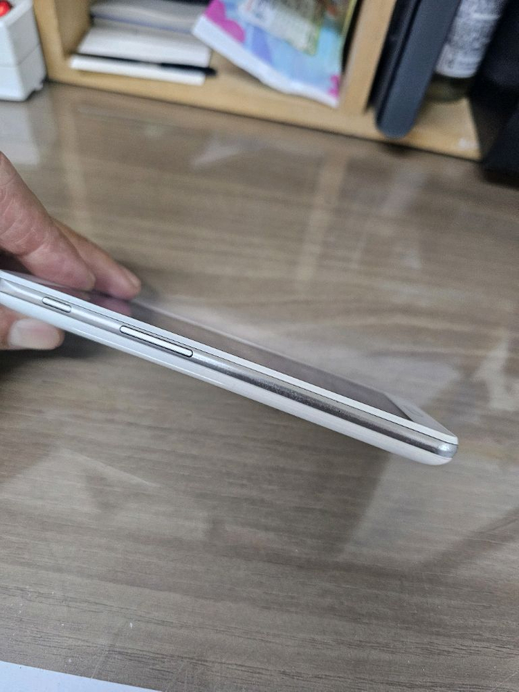 LG전자 옵티머스 LTE3-부품.수집용 이미지