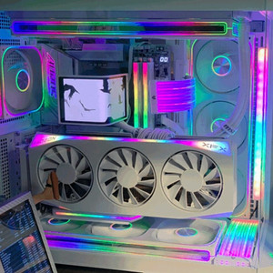 XFX 9070XT 머큐리 화이트 이미지