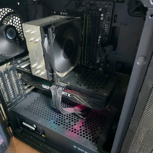 RTX 3070 Ti 게이밍 본체 모니터포함 판매합니다. 이미지