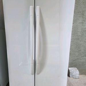 위니아 양문형 냉장고 580L 팔아요 (EWRY556EEMWE) 이미지