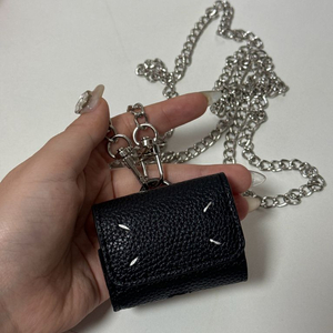 (새상품) 마르지엘라 에어팟케이스 크로스백가방 이미지