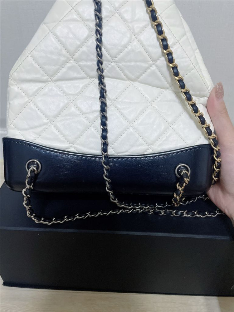 샤넬 가브리엘 백팩 스몰 화이트 내장칩 이미지