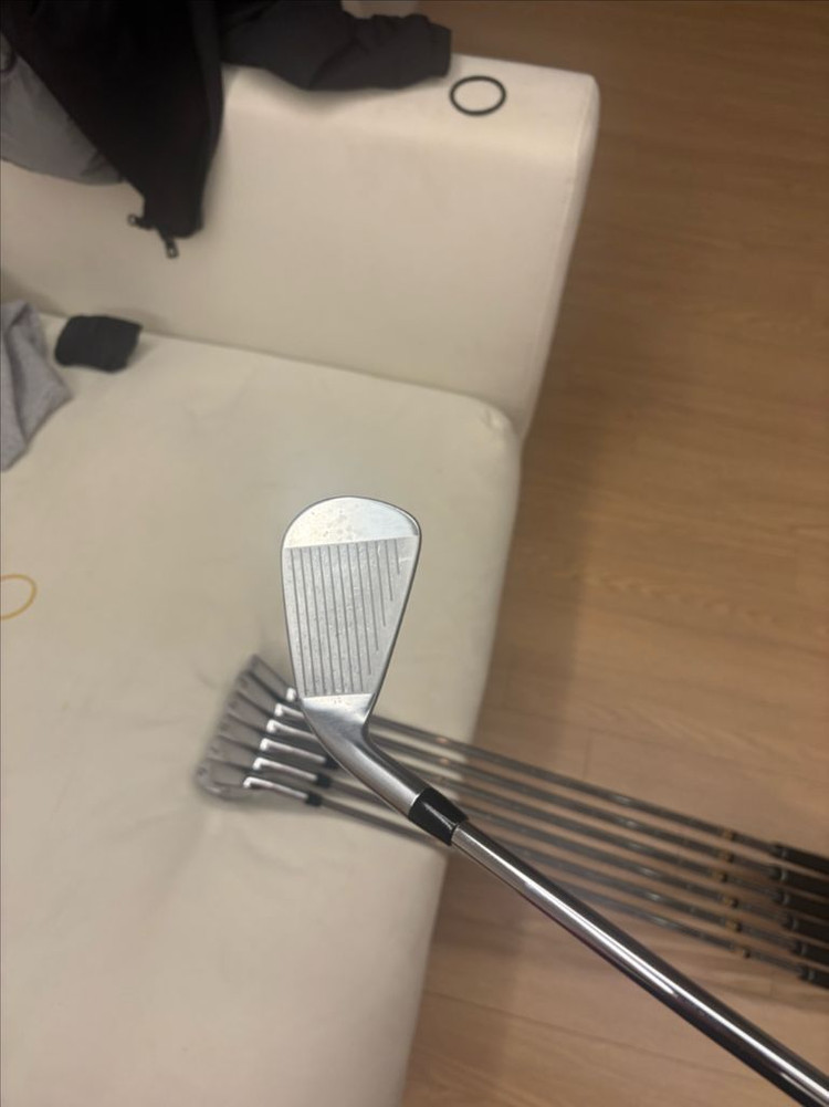 타이틀리스트 T200 아이언세트 골프채 팝니다. 이미지