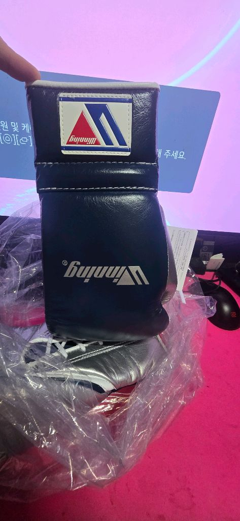 위닝글러브 12온스 커스텀 레이스 스펴셜 로고 이미지