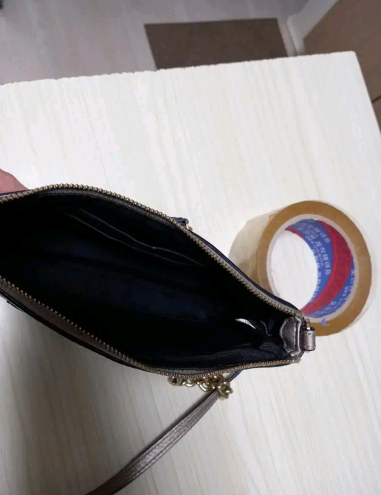 여성 코치 미니 체인 크로스바디백 이미지