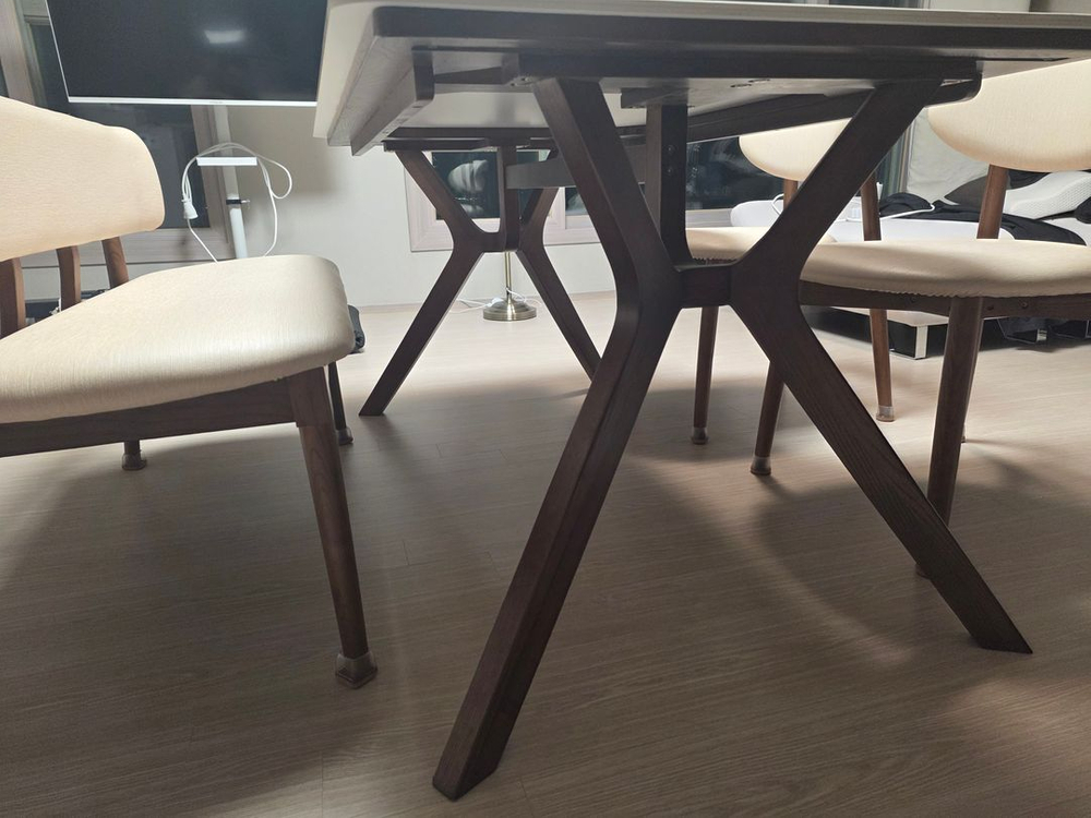 세라믹 식탁 (4인용) 이미지