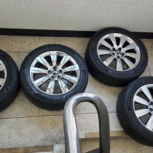 뉴에쿠스 vi/순정18인치/크롬휠, 타이어/중고 4개/교환가능/개인/팝니다. 이미지