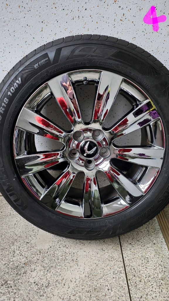 뉴에쿠스 vi/순정18인치/크롬휠, 타이어/중고 4개/교환가능/개인/팝니다. 이미지