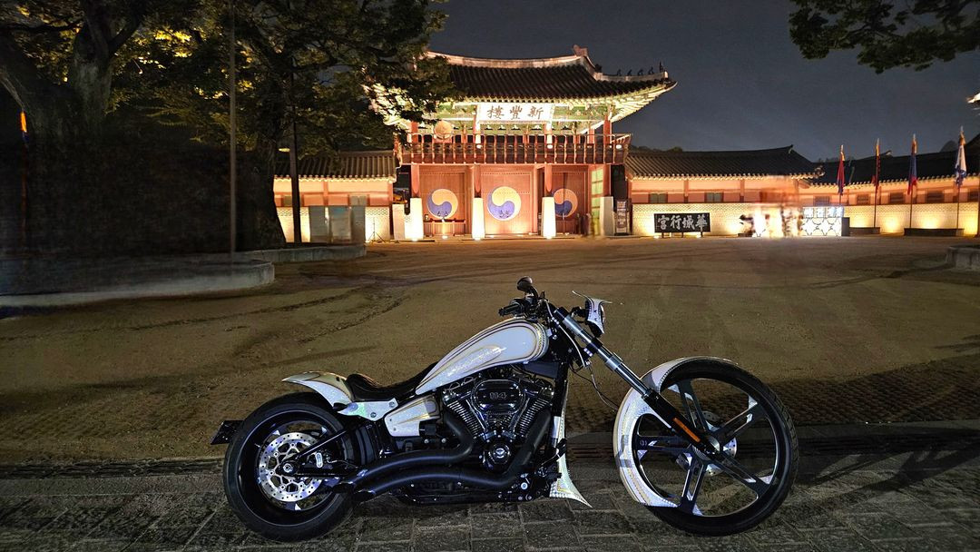 할리데이비슨 26인치 풀커스텀 브레이크아웃 3350만원 이미지