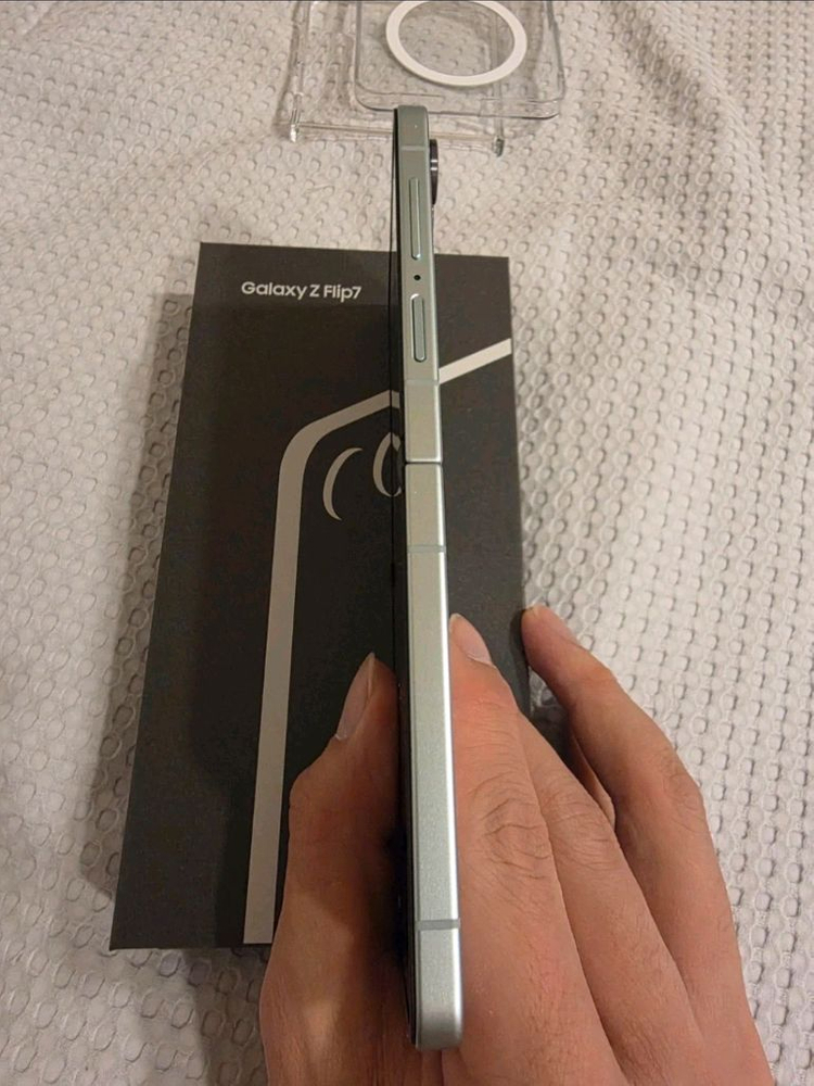 갤럭시 플립7 512 민트 자급제 이미지
