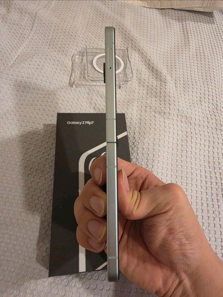 갤럭시 플립7 512 민트 자급제 이미지