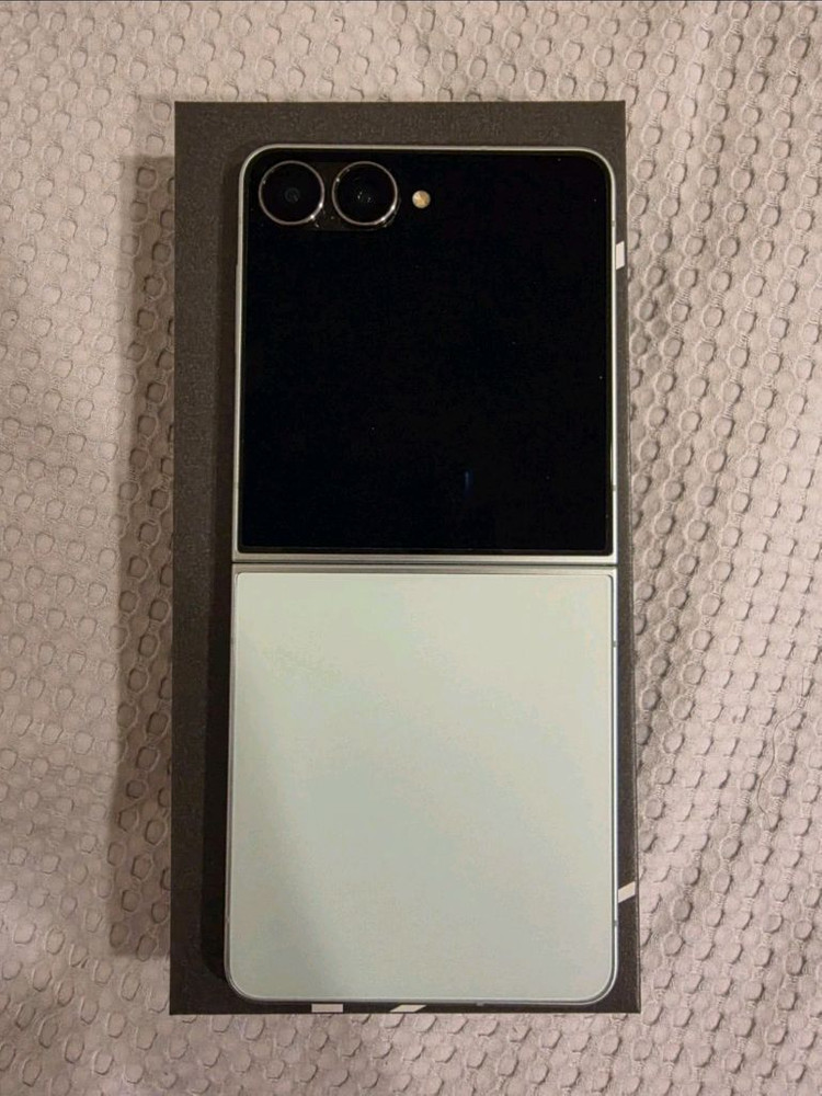 갤럭시 플립7 512 민트 자급제 이미지