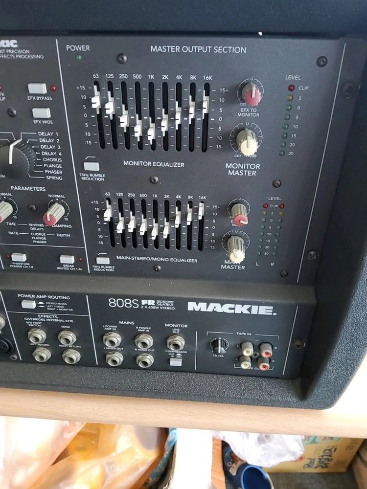Mackie 맥키 808s FR 파워드 믹서 이미지