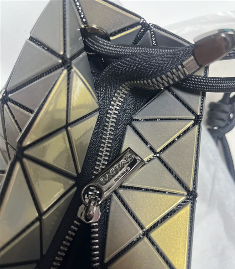 바오바오 크로스백 이미지