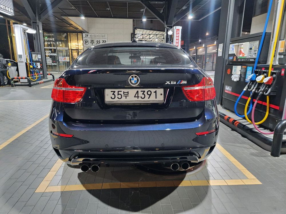 2010 BMW X6M 이미지