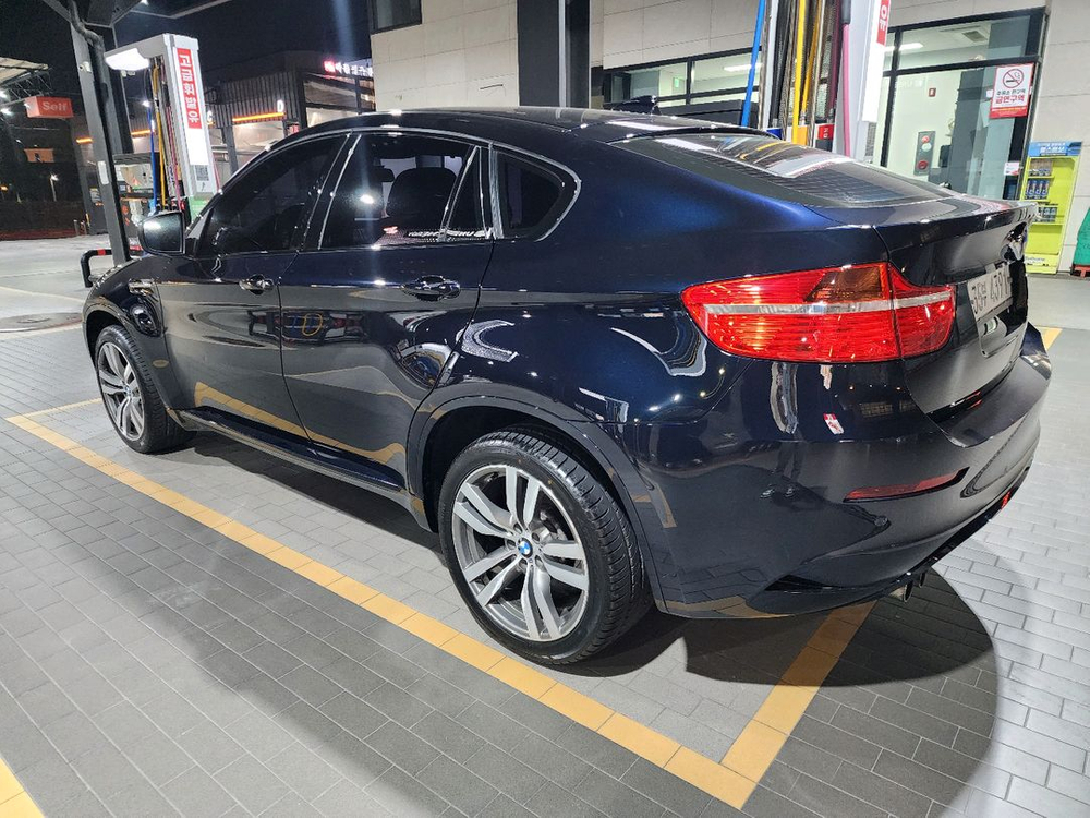 2010 BMW X6M 이미지