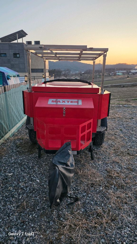 캠핑용 카고 트레일러 이미지