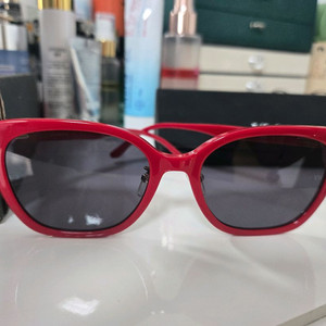 베라왕 선글라스 이미지