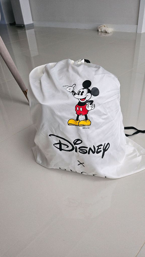 구찌디즈니 버킷백정품 이미지