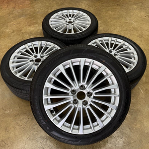 아우디 A6 18인치 휠타이어 팝니다 이미지