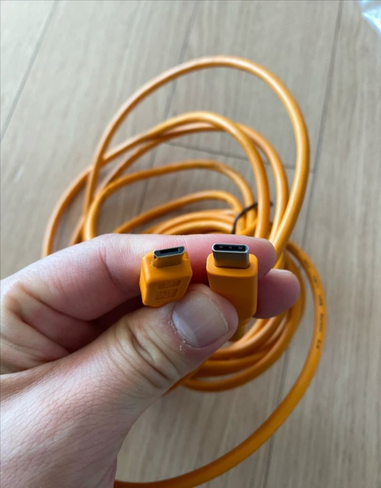 테더프로 USB-C to 마이크로 B 케이블 이미지