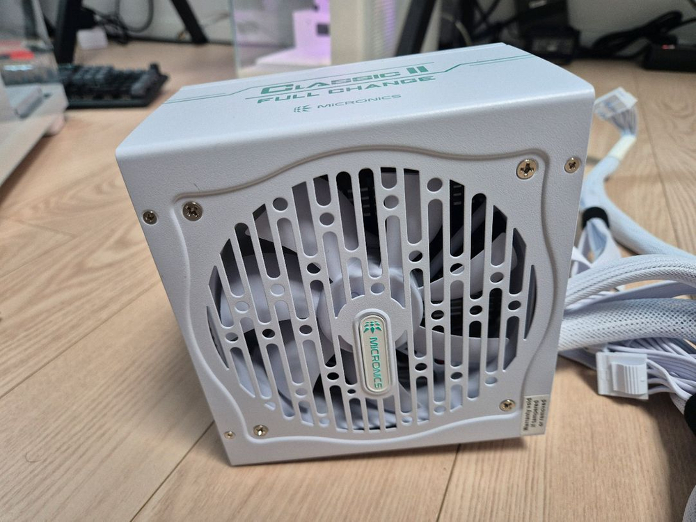 마이크로닉스700W ATX3.1 파워서플라이 이미지