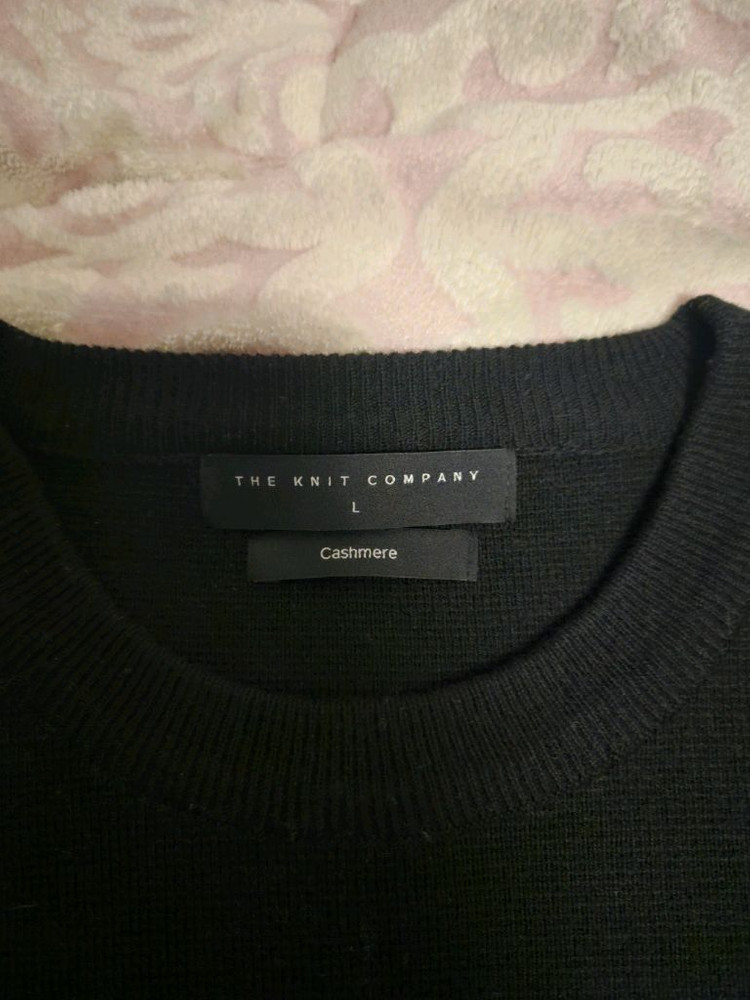 더니트컴퍼니 니트 블랙, 브라운 각각 판매 이미지